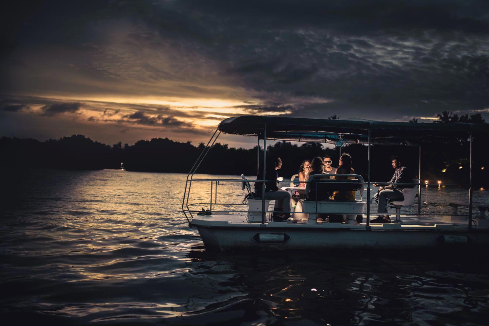 Dutch Trails offers the best dining boat experience in Sri Lanka